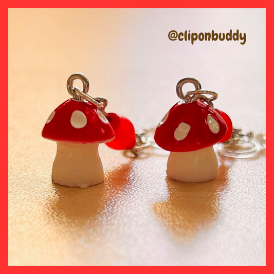 mushroom earrings: (red)